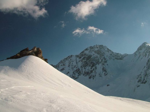 Punta Dufour, druhĂĄ nejvyĹĄĹĄĂ­ hora Alp